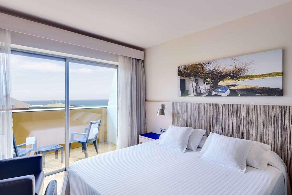 Occidental Menorca (Adults Only) Hotel Punta Prima  Room photo