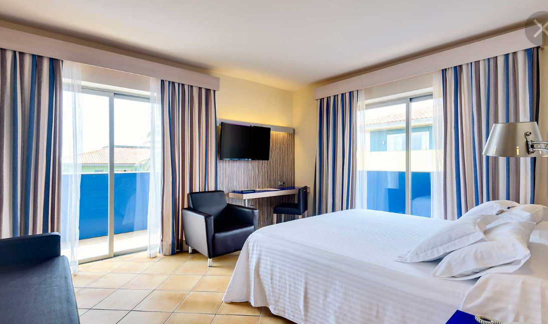Occidental Menorca (Adults Only) Hotel Punta Prima  Exterior photo