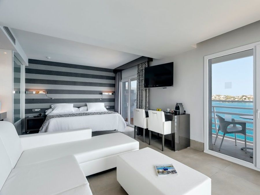 Occidental Menorca (Adults Only) Hotel Punta Prima  Exterior photo