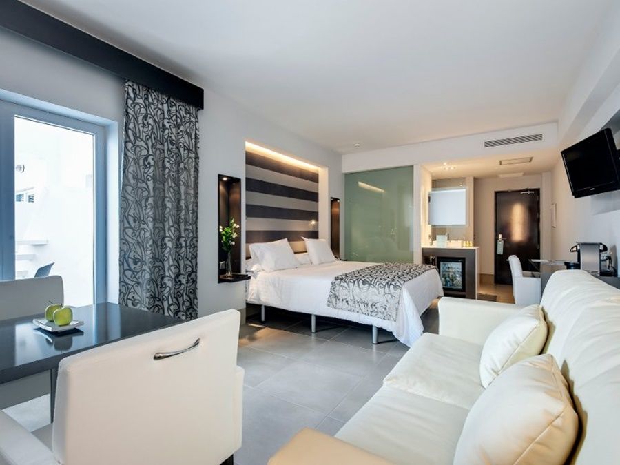 Occidental Menorca (Adults Only) Hotel Punta Prima  Exterior photo